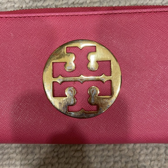 Tory Burch zip wallet - Picture 7 of 7